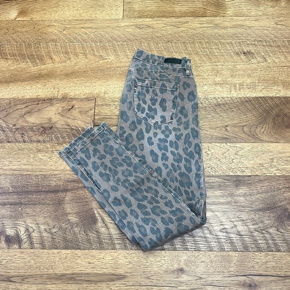 Blank NYC Women’s Brown Cheetah Print Jeans Size 24 - Picture 1 of 6